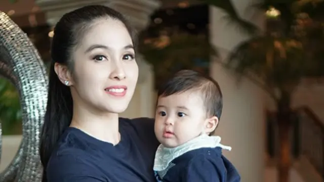 Sandra Dewi