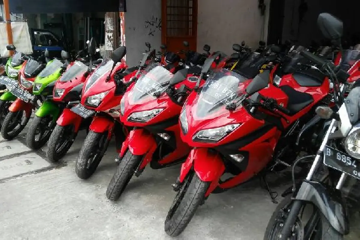 Motor sport bekas 