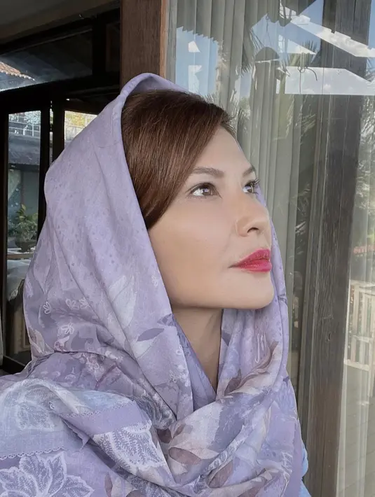 <p>Jika sebagian orang punya angle khusus yang menonjolkan kecantikan mereka, Tamara Bleszynski justru tetap cantik di segala angle. (FOTO: instagram.com/tamarableszynskiofficial)</p>