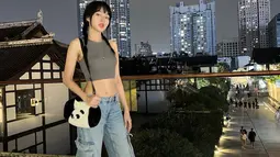 Dirinya diketahui telah berada di China sejak Mei 2023 lalu untuk mengikuti progran E-Pop Unity. Bahkan, dengan talenta yang dimiliki Indahkus berhasil melaju hingga babak final. (Liputan6.com/IG/@indahkus_)