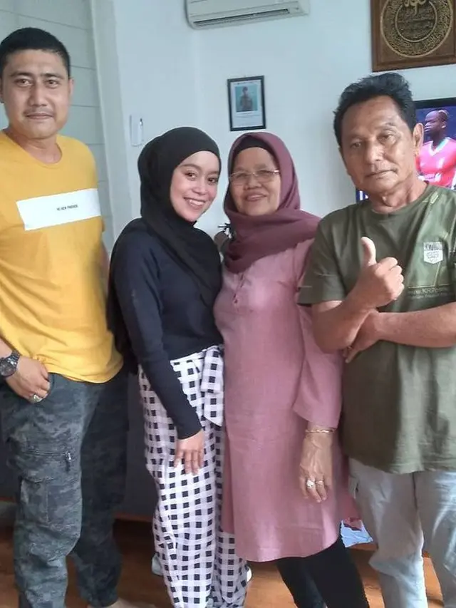 6 Potret Akrab Lesty Kejora Bareng Keluarga Rizky Billar, Dikabarkan Makin Serius