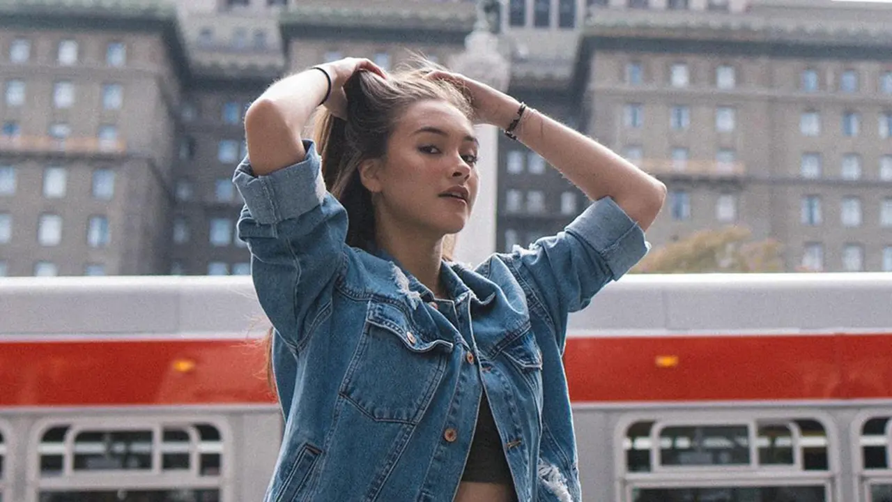Caitlin Halderman