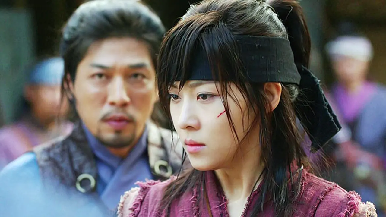 ha-ji-won-140220b.jpg
