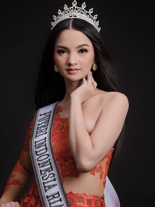 6 Potret Sabrina Anggraini, Dari Puteri Indonesia Hingga Jadi Pembawa Acara Petualang