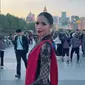 Miss Mega Bintang Banten 2024 Nabila Ritura merayakan Hari Kartini 2024 dengan berkabaya di China. (dok. tangkapan layar video Instagram @nabilaritura/https://www.instagram.com/p/C6A5iykPZFB/)