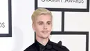 Ternyata, Justin Bieber memang merasa tidak nyaman dengan tingkah laku penggemarnya. Ia juga terlibat adu mulut dan saling sindir dengan mantan kekasih, Selena Gomez. (AFP/Bintang.com)