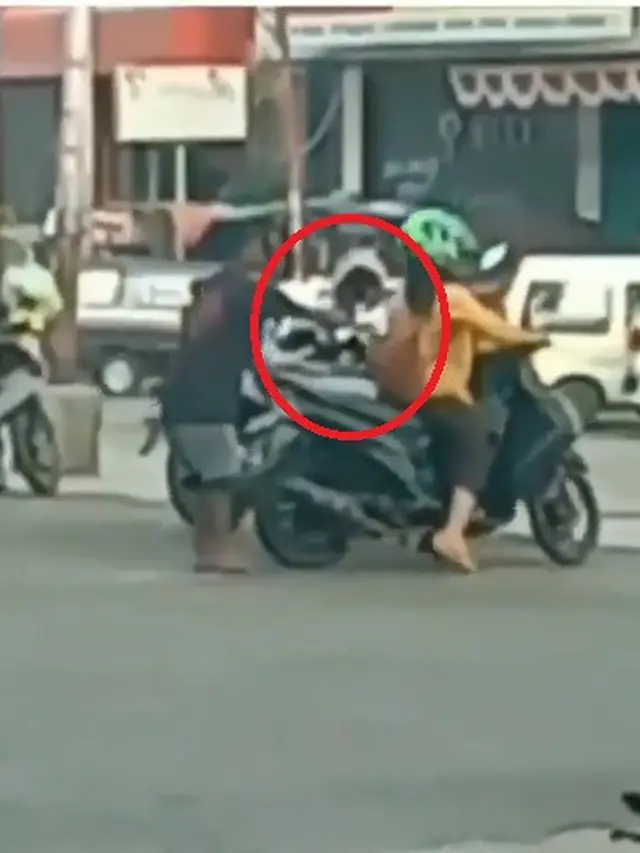 modus pencurian tukang parkir