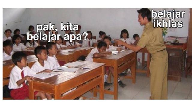 8 Meme Capek Jalani Hidup ala Netizen Ini Bikin Tepuk Jidat