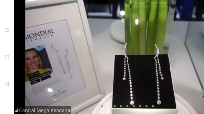 Anting Anting Panjang Bakal Jadi Tren Perhiasan Berlian Pada 2021 Lifestyle Liputan6 Com Cincin emas wanita, cincin emas tunangan, cincin emas murah. jadi tren perhiasan berlian pada 2021