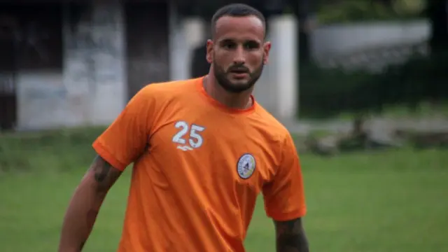 Alfonso De La Cruz