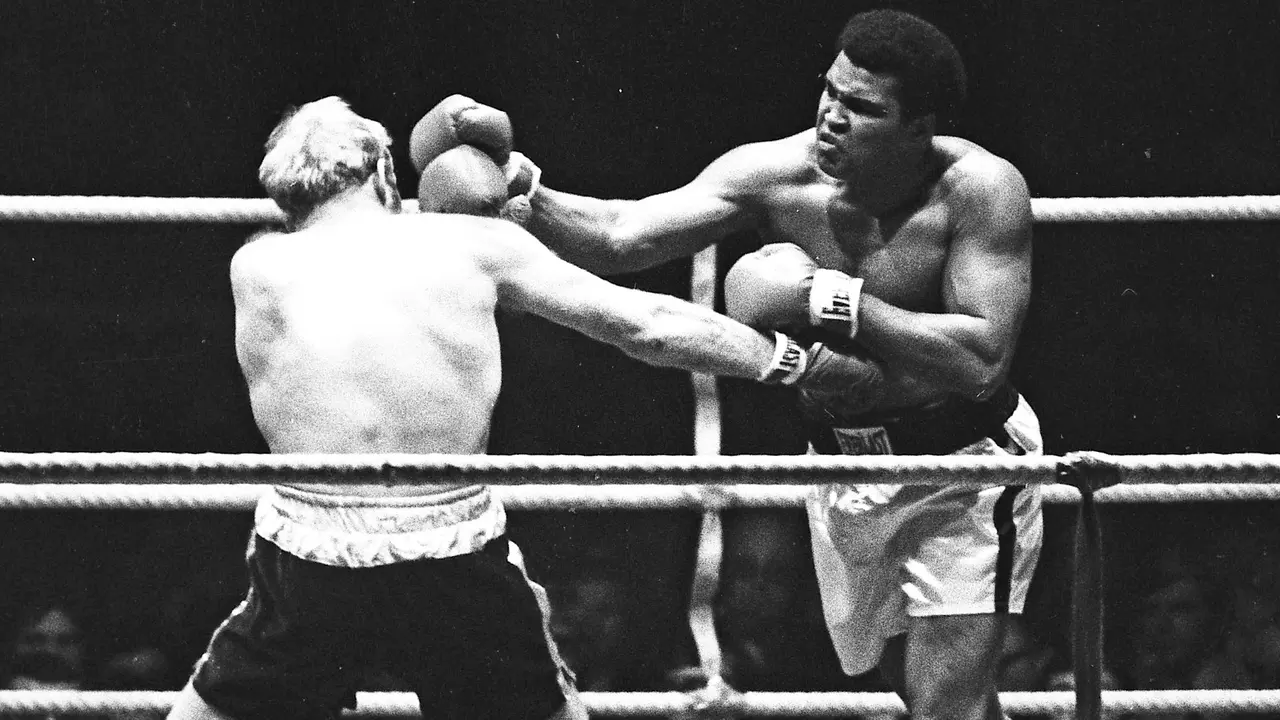 2010606-Muhammad-Ali-Reuters