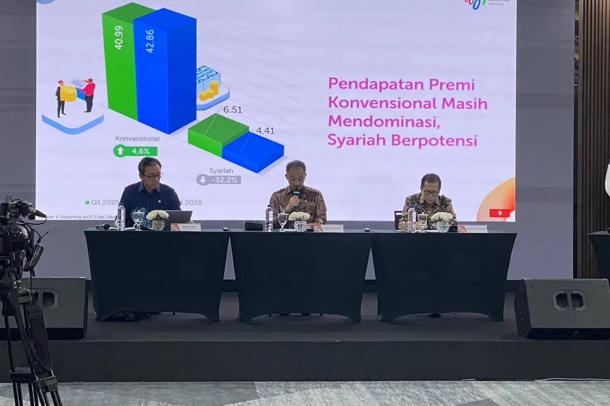 Ketua Dewan Pengurus AAJI Albertus Wiroyo Karsono