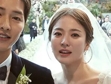 Bahtera rumah tangga Song Joong Ki dan Song Hye Kyo resmi berakhir pada hari ini (22/07/2019) (Liputan6.com/IG/songjoongkionly)