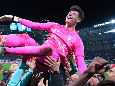 Lazio memastikan satu tempat di final Coppa Italia 2025/2026 setelah melewati laga penuh drama melawan Atalanta, Kamis (23/4/2026) dini hari WIB. Bertanding di New Balance Arena, Biancocelesti akhirnya keluar sebagai pemenang lewat adu penalti. (Spada/LaPresse via AP)