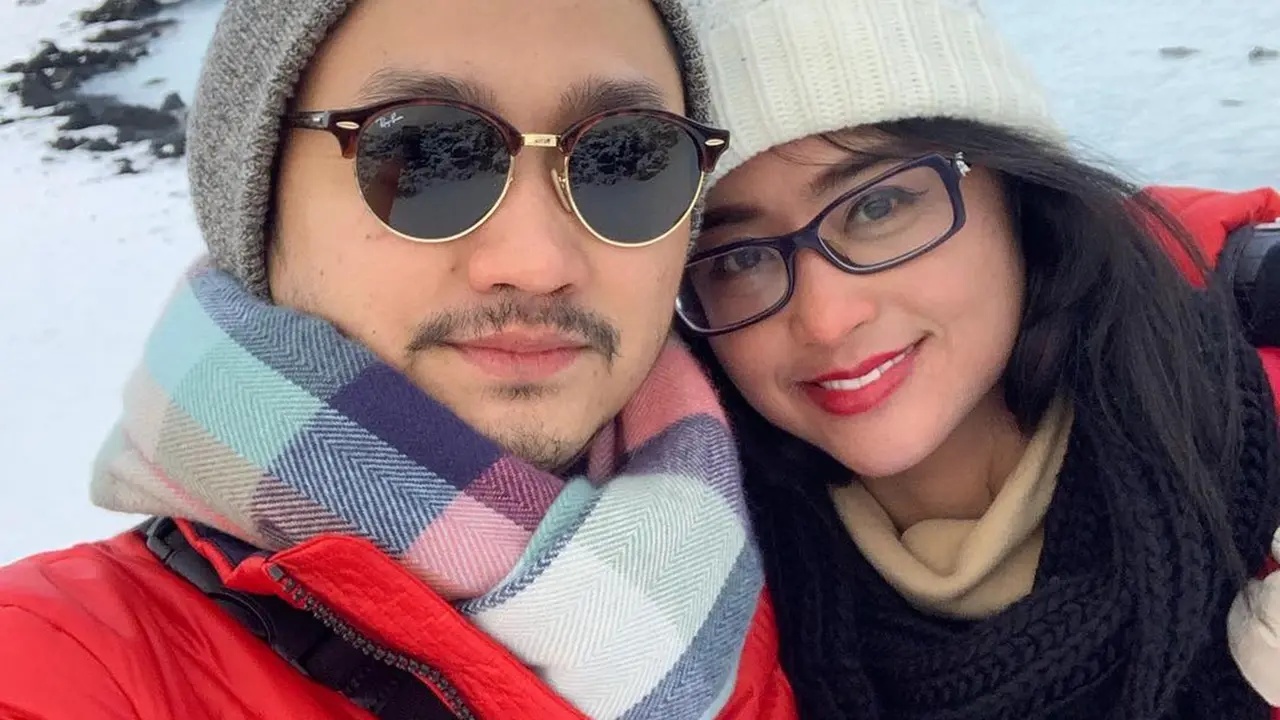 Potret Mesra Dewi Perssik dan Suami yang Makin Romantis