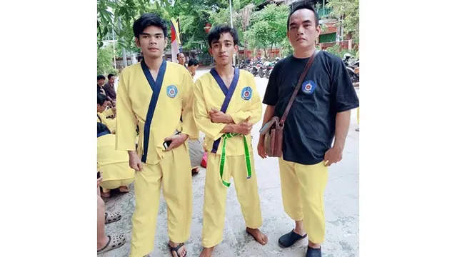 Masih Ingat Ojan 'Tatap Mata Saya'? Ini 5 Potret Terbarunya yang Bikin Pangling