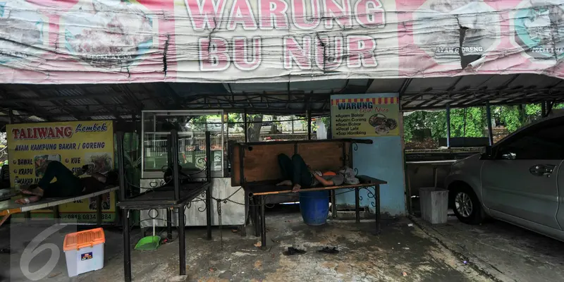 20160607-Hormati Bulan Puasa, Sejumlah Warung Makan Tutup di Siang Hari