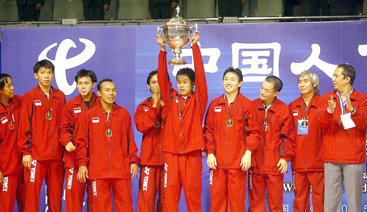 Butuh waktu yang sangat lama bagi tim bulu tangkis putra Indonesia untuk membawa pulang Piala Thomas kembali ke Tanah Air. (AFP/Goh Chai Hin)
