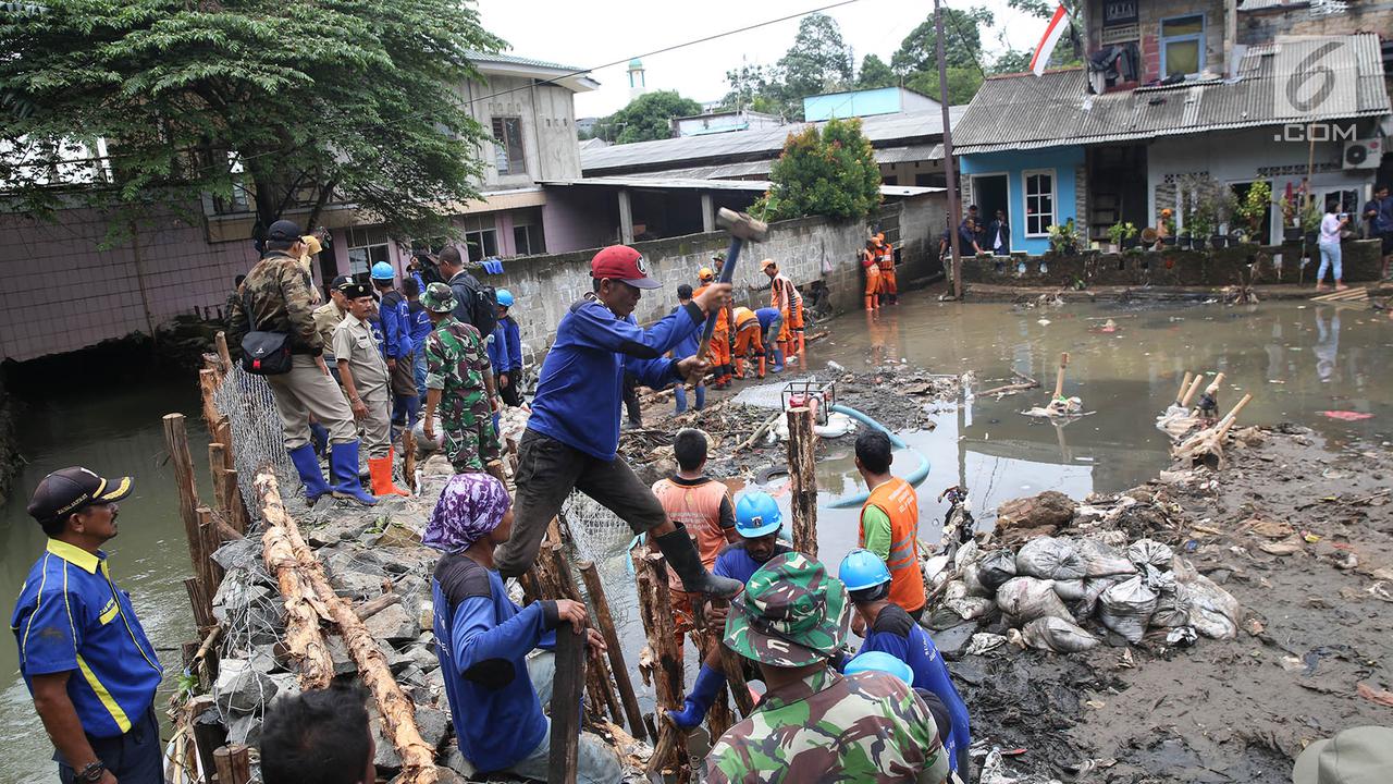 Tanggul Jatipadang Jebol Lagi