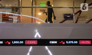 Bursa Efek Indonesia (BEI) sempat menghentikan perdagangan sementara selama 30 menit atau trading halt karena penurunan lebih dari 8%. Liputan6.com/Herman Zakharia)