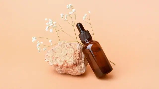 Kulit Iritasi karena Nggak Cocok Pakai Skincare? Nggak Perlu Panik, Begini Cara Mengatasinya