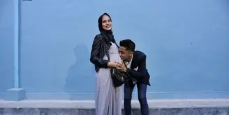 Pasangan Hengky Kurniawan dan Sonya Fatmala kini tengah menunggu kelahiran anak ke-2 mereka. Usia kandungan Sonya saat ini sudah menginjak 23 minggu atau memasuki enam bulan.  (Adrian Putra/Bintang.com)