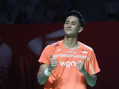 Tunggal putra Indonesia, Alwi Farhan, melakukan selebrasi setelah mengalahkan wakil India, Lakhsya Sen, di Istora Senayan, Selasa (2/6/2026). Alwi Farhan menang dengan skor 21-19, 21-16. (Bola.com/M Iqbal Ichsan)