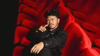 Profil Kristo Immanuel Sutradara Film Tinggal Meninggal, Pernah Menang Pendatang Baru Terbaik 2023