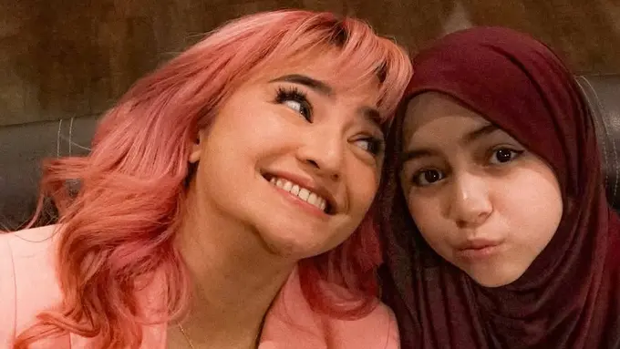 Tampilan Sienna saat Rayakan Ulang Tahun Sang Ibunda, Marshanda