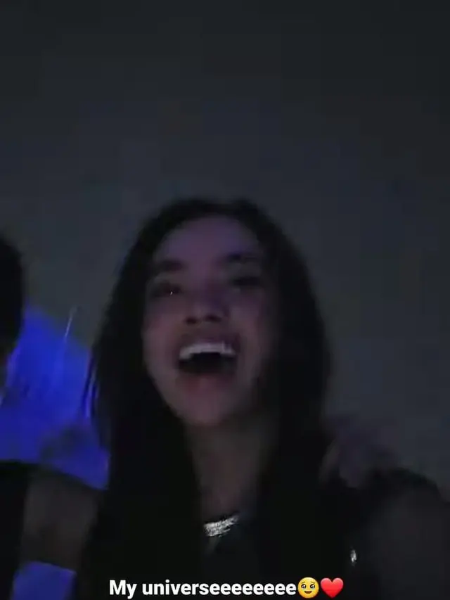 Lyodra Ginting di konser Coldplay
