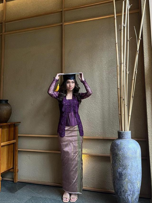 Jasmine Abeng, putri Ririn Ekawati lulus SMA (Foto: Instagram @ririnekawati)