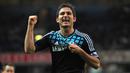 Didatangkan seharga 11 juta pounds pada 2001/02, Frank Lampard langsung membuktikan dirinya sebagai salah satu pencetak gol paling produktif dari lini tengah di Liga Inggris bersama Chelsea. Ia juga memiliki catatan gol tandang yang mengagumkan, yaitu 85 kali. (AFP/Andrew Yates)