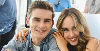 Cinta Laura menceritakan film dan karakternya di film Hollywood Crazy for the Boys.