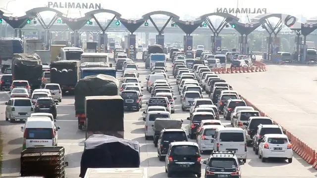 VIDEO: Antre Panjang, Tol Palimanan Macet 4 Km