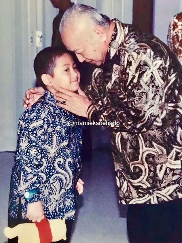 6 Potret Lawas Wiratama Hadi Anak Mamiek Soeharto dan Kakek, Kini Jarang Tersorot