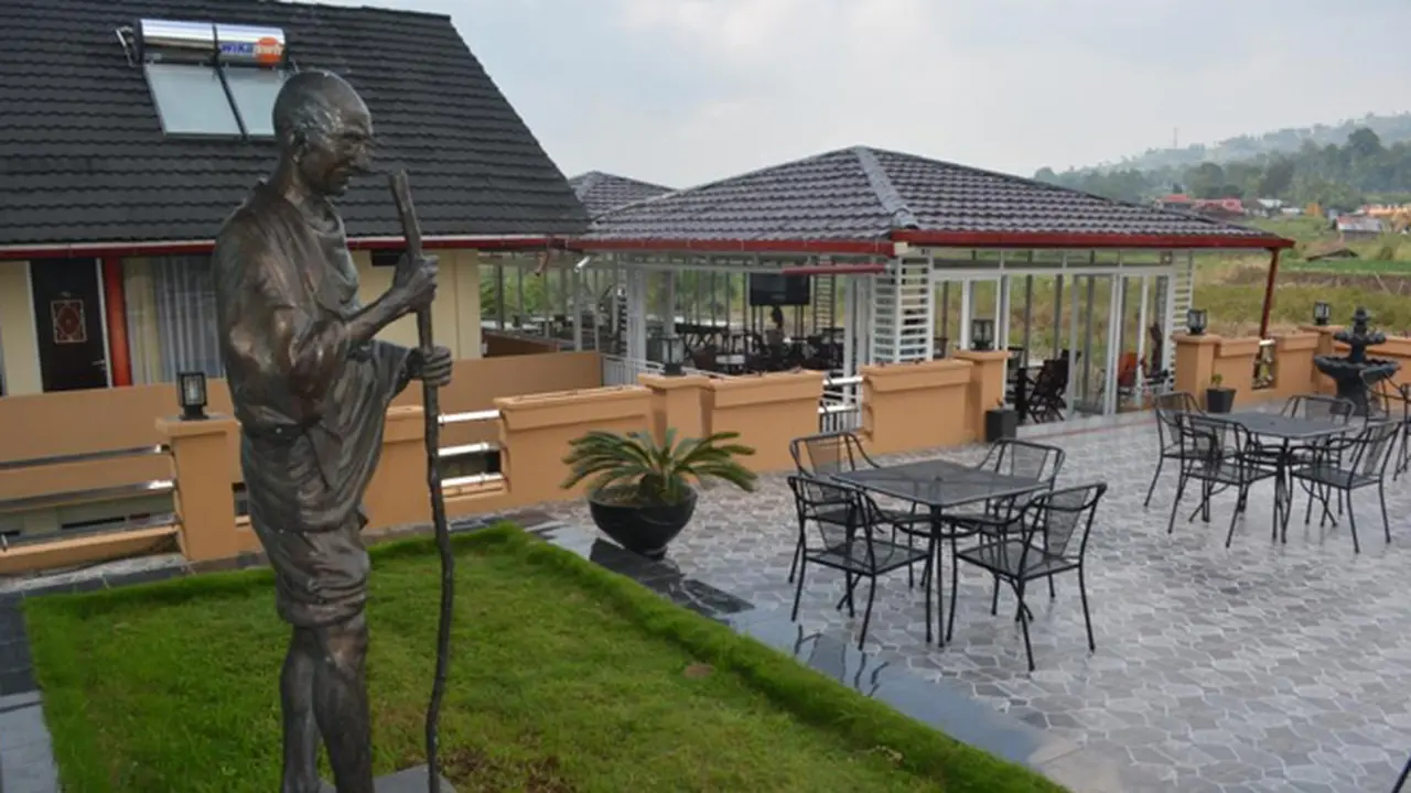 Rumah Budaya Fadli Zon Resmikan Patung Gandhi - Citizen6 Liputan6.com