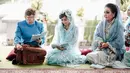 Menjelang pernikahannya, Ardina Rasti tampil cantik menawan dengan busana warna biru saat pengajian. (Foto: instagram.com/ardinarasti6)