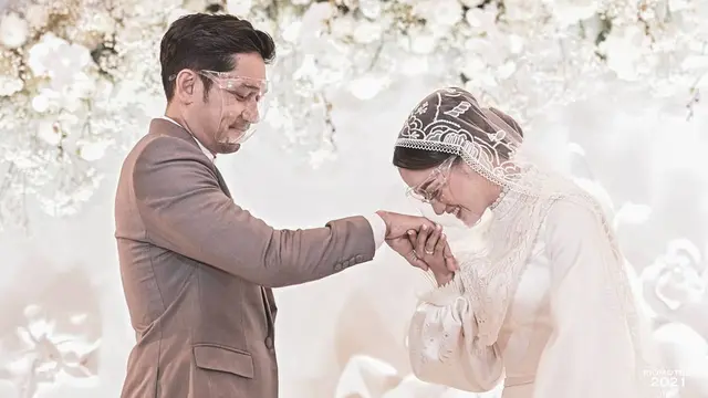 [Fimela] Pernikahan Ibnu Jamil dan Ririn Ekawati