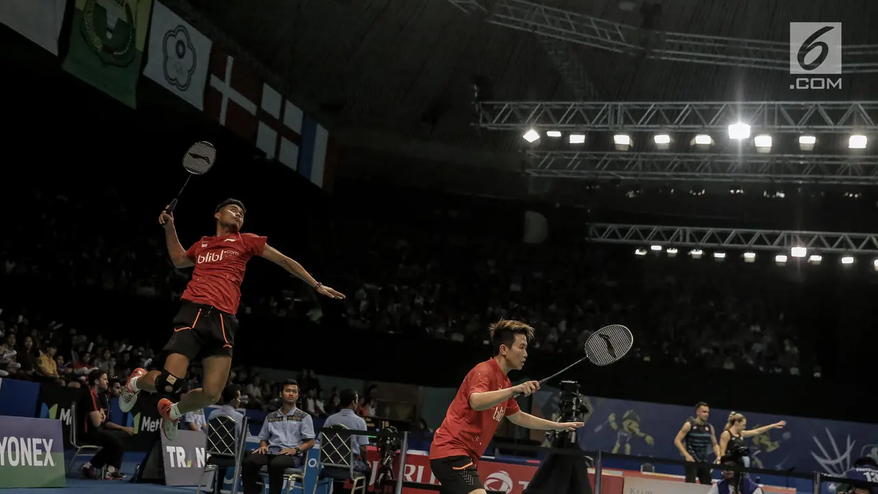 Tontowi Ahmad/Liliyana Natsir mengalahkan ganda campuran Korea Selatan, Kim Dukyoung/Kim Ha Na, 19-21, 21-19, 21-18 pada babak pertama Indonesia Open 2017, Selasa (13/6/2017).