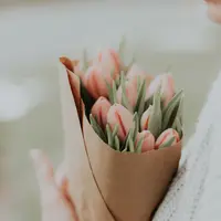 ilustrasi bunga/Photo by Priscilla Du Preez on Unsplash