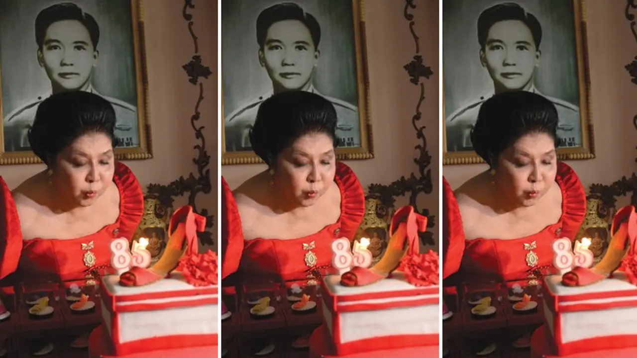 Imelda Marcos High Heels Birthday Cake 0714