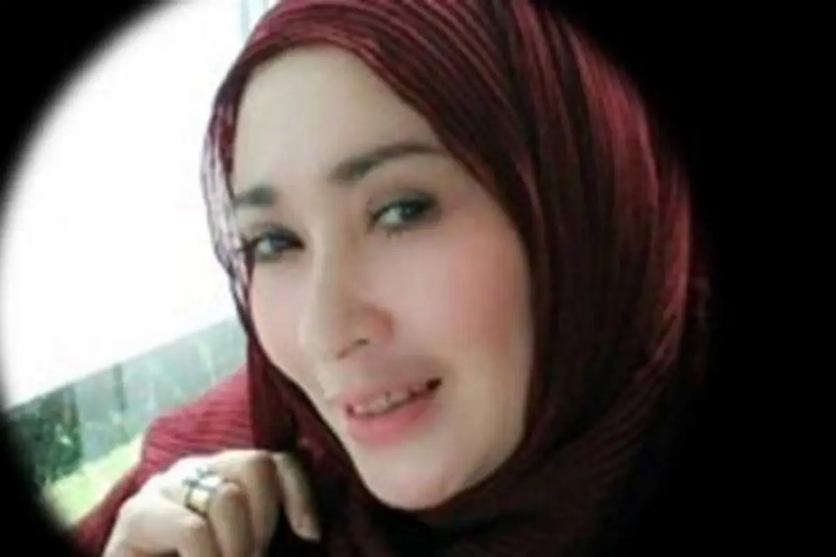 [Bintang] Step by Step Dandan Simpel Ala Firza Husein