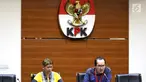 Wakil Ketua KPK Saut Situmorang memberi keterangan pers terkait OTT Direktur Teknologi PT Krakatau Steel, Wisnu Kuncoro pengadaan barang dan jasa tahun 2019 di Gedung KPK, Jakarta, Sabtu (23/3). KPK menangkap 4 tersangka dengan barang bukti uang senilai Rp 20 juta. (Liputan6.com/Johan Tallo)