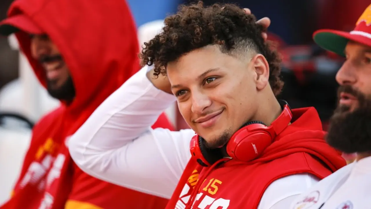Dikontrak Rp 7 Triliun, Patrick Mahomes Kalahkan Pendapatan Messi dan Ronaldo