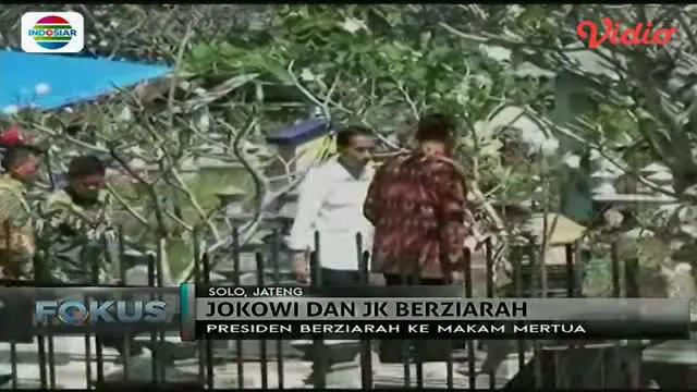 Jelang Ramadan, Presiden Jokowi dan Wapres Jusuf Kalla berkunjung ke kampung halaman untuk ziarah ke makam orangtua.