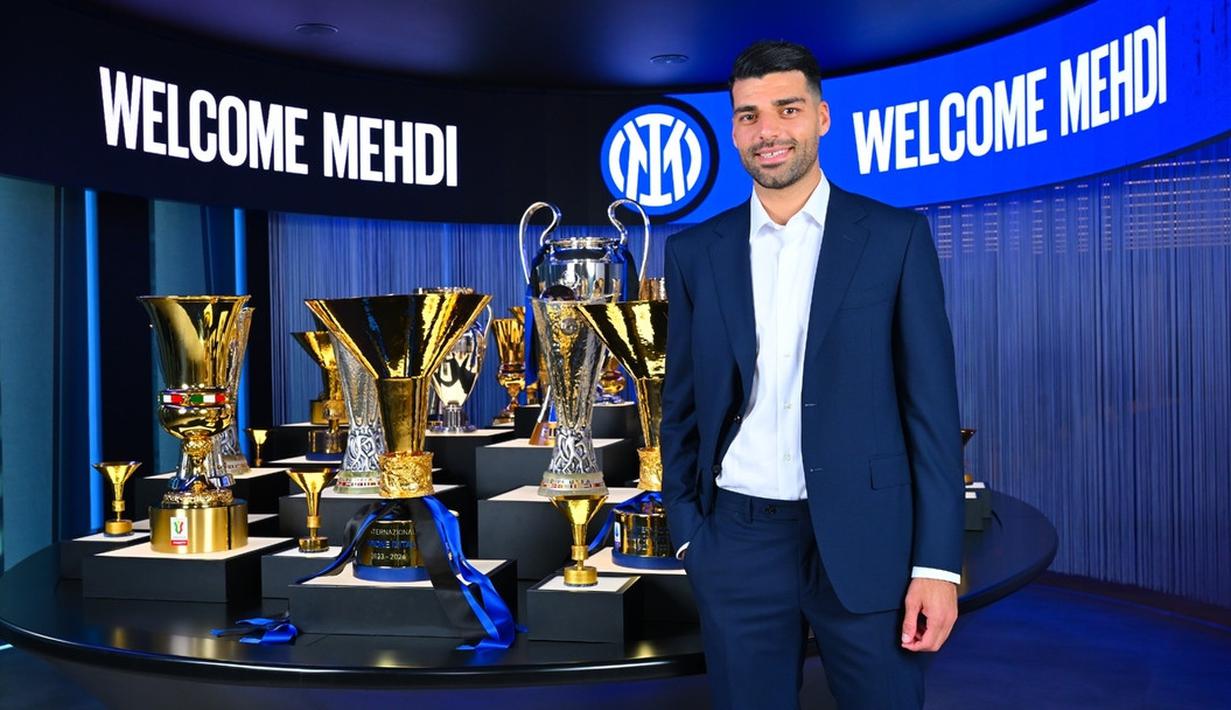 Striker Iran, Mehdi Taremi baru saja didatangkan Inter Milan dari klub Portugal, FC Porto pada awal musim 2024/2025 dengan status bebas transfer. Ia dikontrak selama tiga tahun hingga akhir musim 2026/2027. Empat musim berama FC Porto sejak 2020/2021 ia total bermain dalam 182 laga di semua kompetisi dengan torehan 91 gol dan 56 assist. (inter.it)