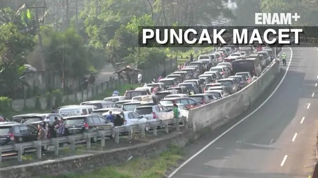 Kawasan puncak macet sepanjang 15 KM, Kepolisian Resort Bogor membelakukan one way untuk mengurai kemacetan.