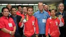 Hingga saat ini baru lifter Eko Yuli dan Sri Wahyuni yang berhasil memberikan Indonesia medali pada ajang Olimpiade 2016 Rio de Janeiro. (Bola.com/Vitalis Yogi Trisna)