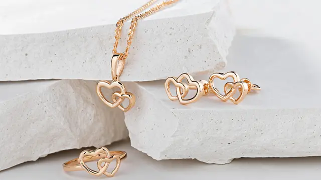 ilustrasi perhiasan emas/TorriPhoto/shutterstock