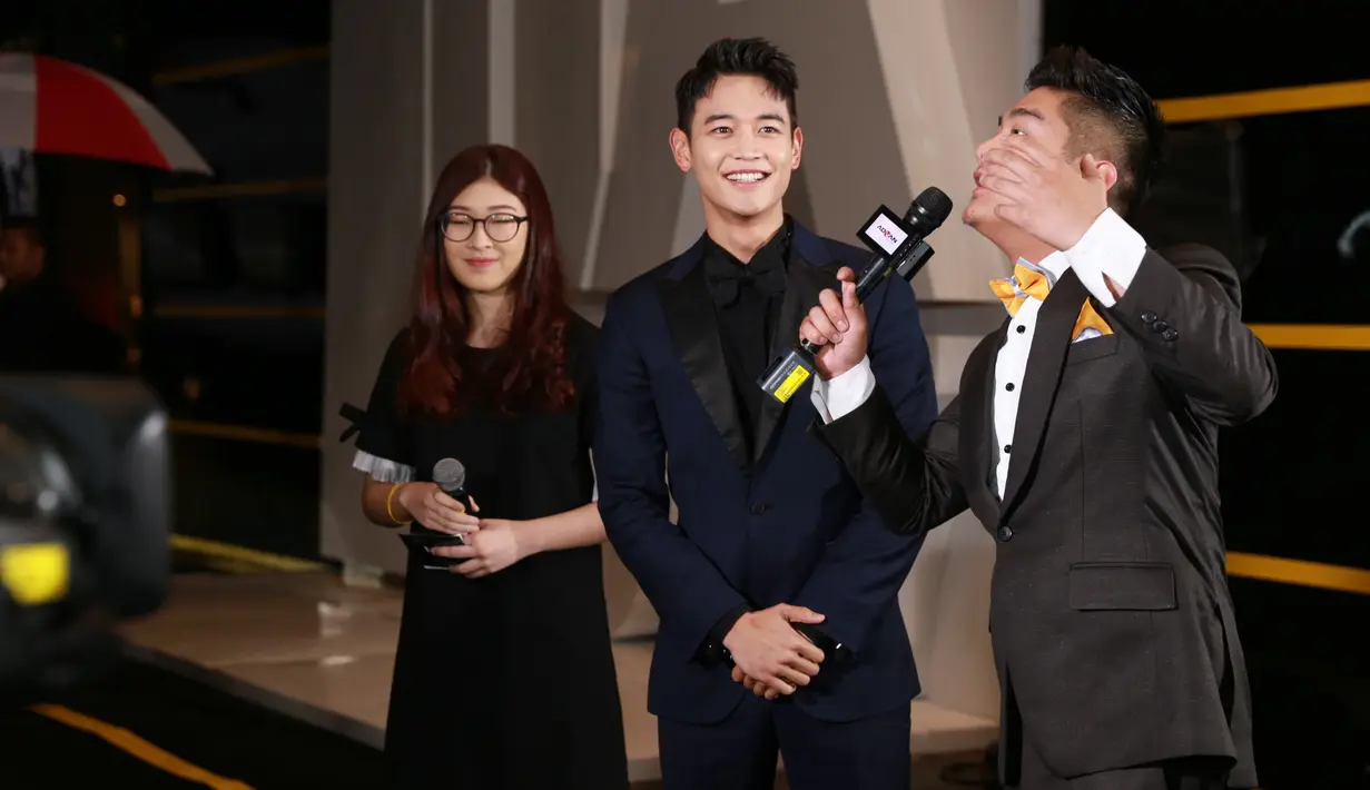 Saat menyapa penggemarnya di kawasan Kebon Jeruk, Jakarta Barat, beberapa waktu lalu, Minho juga ditanya soal makanan kesukaannya selama berada di Indonesia. Ia menyebut nasi goreng sebagai makanan favoritenya. (Adrian Putra/Bintang.com)